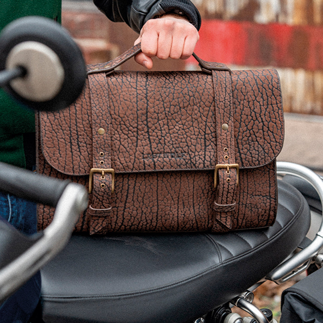 TORO★ｳﾞｨﾝﾃｰｼﾞﾚｻﾞｰbag CUELLO DE TORO MESSENGER BAG - BROWN RUST | Lastwolf