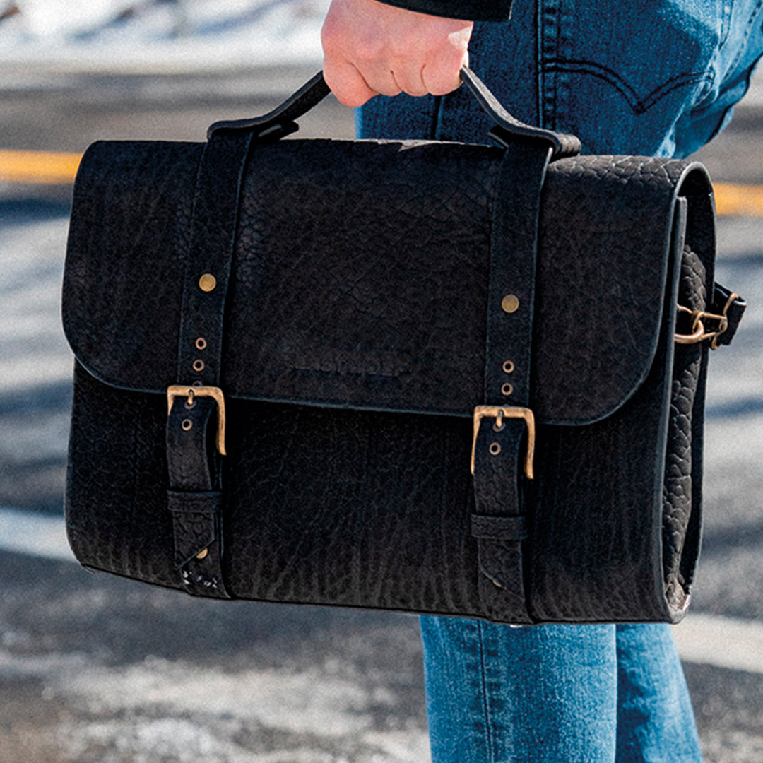 CUELLO DE TORO MESSENGER BAG - COAL BLACK