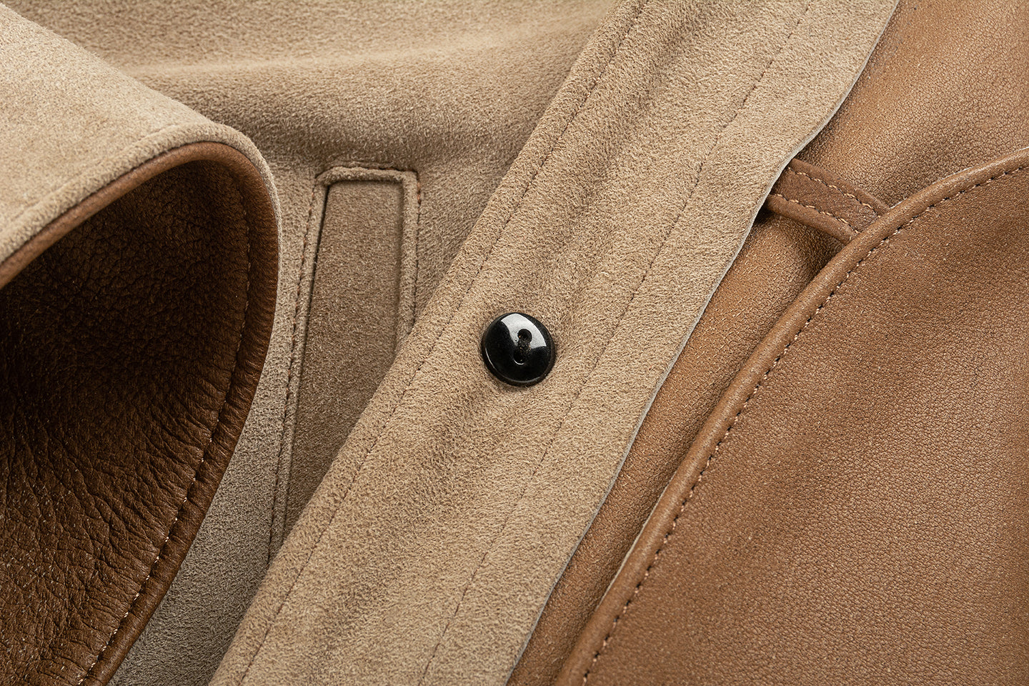 LAKE TAHOE SUEDE OVERSHIRT - SAND DUNE