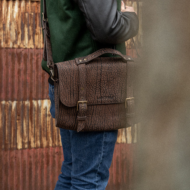 CUELLO DE TORO MESSENGER BAG - BROWN RUST